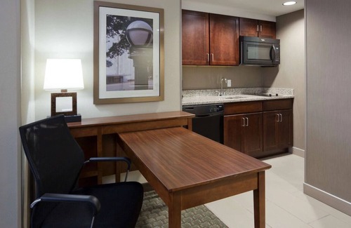 Kutzky Park Hotel | Indulge in Home-Like Comfort! Kitchen, Indoor Pool, Pets Allowed!