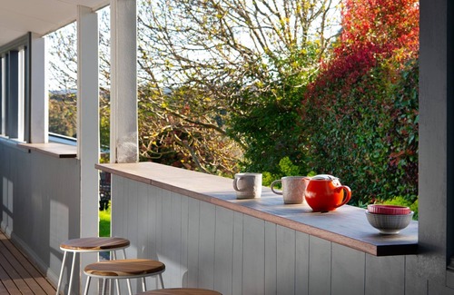 Daylesford House | Indus- a bright and welcoming home, fantastic location