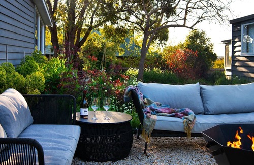 Daylesford House | Indus- a bright and welcoming home, fantastic location
