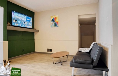 Windsor Park Apartment | Indy - 1BR/1BA, Ideal Workspace and Garden
