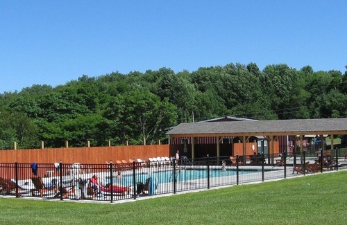Milford Cabin | Inexpensive 1-room cabin, less than 5 mi from Cooperstown.
