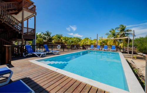Caye Caulker House | Infinite Sea - 3 bed 2 bath Upper Unit Caye Caulker
