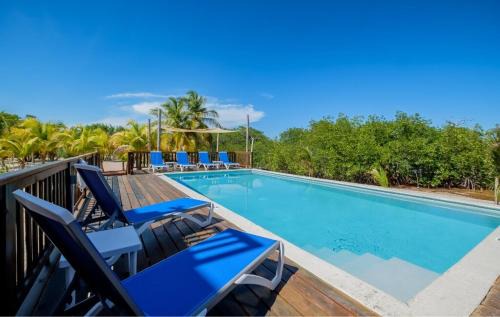 Caye Caulker House | Infinite Sea - 3 bed 2 bath Upper Unit Caye Caulker
