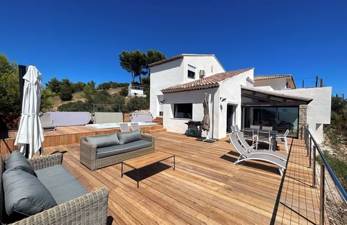 Carqueiranne Villa | Infinity Sea Villa – Heated lap pool 32 °C year-round – Sun & total serenity