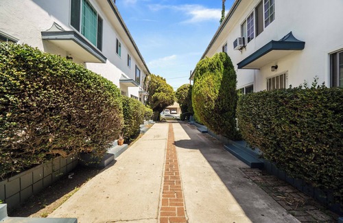 Mar Vista Apartment | ING4A -Welcoming Studio apartment with WiFi in vibrant Los Angeles