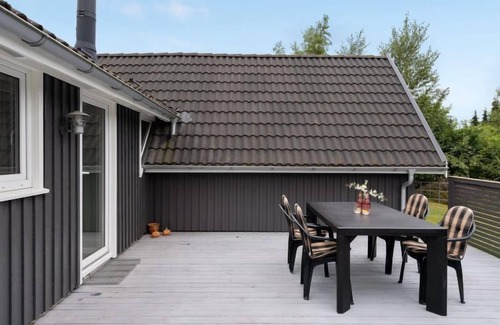 Hou House | "Inka" - 750m from the sea by Interhome