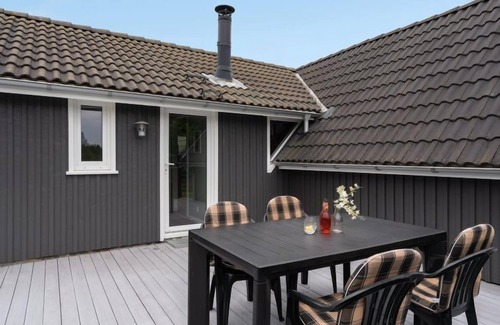 Hou House | "Inka" - 750m from the sea by Interhome