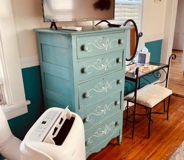 Kennebunk Hotel | Inn at Grasshopper Lane, Studio 1