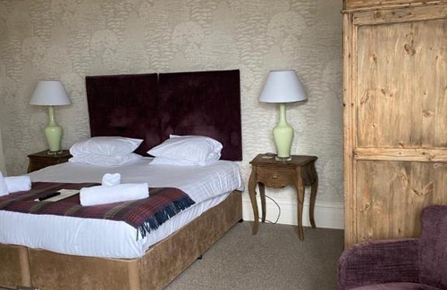 Canford Cliffs Hotel | Inn in the Park