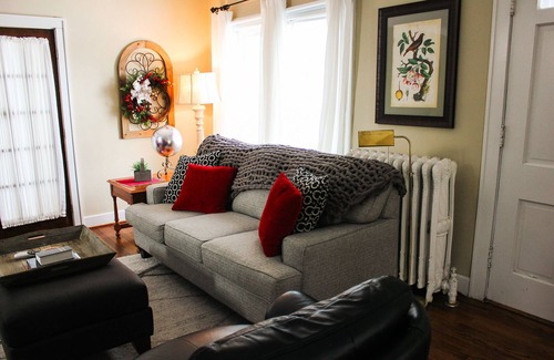 Defiance House | Inn on Third - Whole House