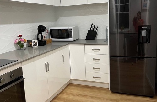 Auchenflower Apartment | Inner-city 2Bedrooms 2Bathrooms modern apartment with full kitchen