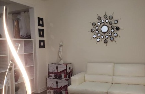 Alcona House | Innisfil Cove