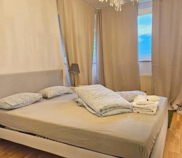 Innsbruck Apartment | Innsbruck City View Apartment with 2 Bedrooms