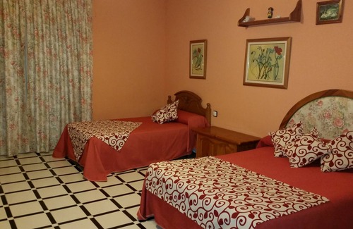 El Toboso Cottage | INTEGRO RENTAL HOUSE UP TO 21 PEOPLE