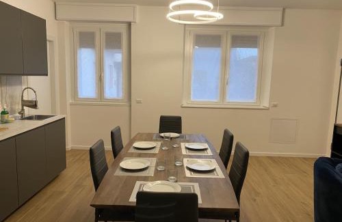 Cantu Apartment | INTERO APPARTAMENTO 3 CAMERE - 3 BAGNI - Cantù - COMO- PT