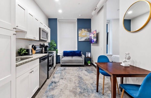 Pittsburgh Apartment | Intimate Downtown Lux Loft Near City Attractions