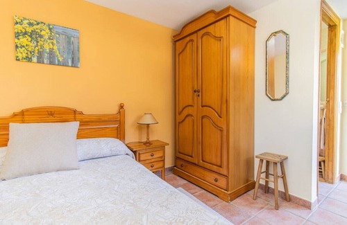 Senegue House | Intimate Retreat in the Pyrenees Garden & Parking