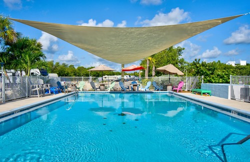 Marathon RV Rental | Intimate Small Campground in the Florida Keys.