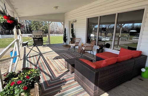 Hudson Bay House | Into The Wild Get Away Hudson Bay, Saskatchewan