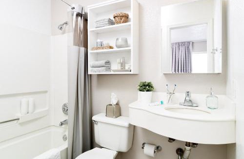 Stallings Hotel | InTown Suites Extended Stay Matthews NC - Indian Trail