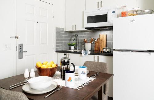 Far North Dallas Hotel | InTown Suites Extended Stay Dallas TX - Medical Center
