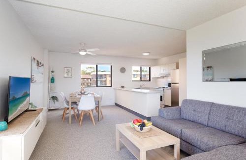 Nelson Bay Apartment | Intrepid 10 water views over Shoal Bay Beach