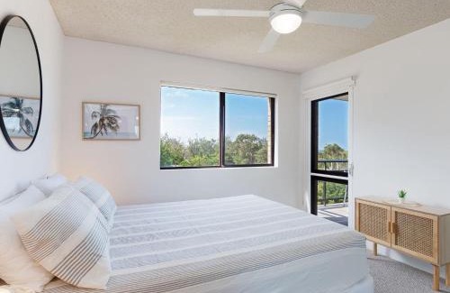 Nelson Bay Apartment | Intrepid 10 water views over Shoal Bay Beach