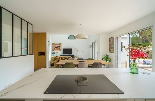 Locronan House | Invitation à Locronan - Belle maison pour 6