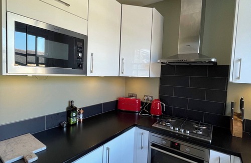 Wandsworth Apartment | Inviting 1-Bed Flat | Wi-Fi | Wandsworth Town