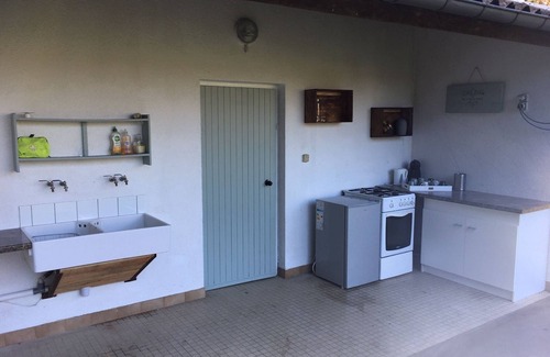 Domfront en Poiraie Cabin | Inviting 2-Bed Cabin in Domfront En Poiraie