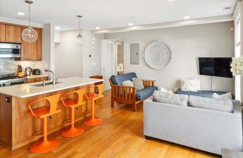 Riverside Apartment | Inviting 3BR In Cambridge Walk To T & Central Sq