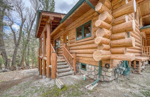 Nathrop Cabin | Inviting and Relaxing-Cliffs and Streams!