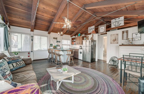 Kimberling City Cabin | Inviting Cabin ~ 11 Mi to Silverdollar City