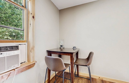 Greenwood Apartment | Inviting garage apartment with everything you need and easy access to Mt. Abram