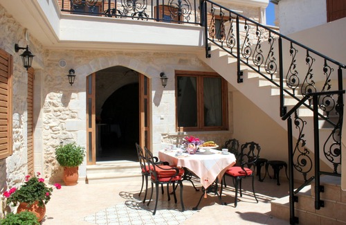 Monopari House | Ioanna House. A romantic touch on your vacation!