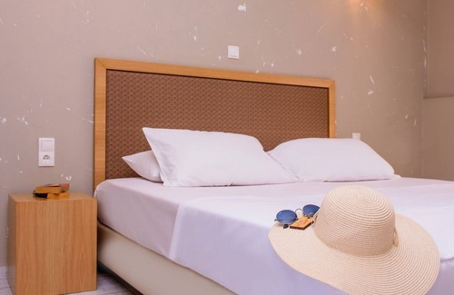 Hersonissos Centre Hotel | Iphigenia Mythic Retreat