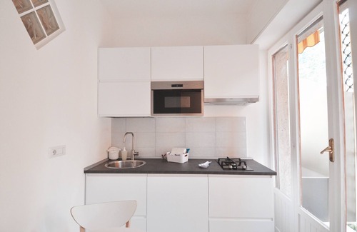 Minori Apartment | IRIS - Master Bedroom indipendent access