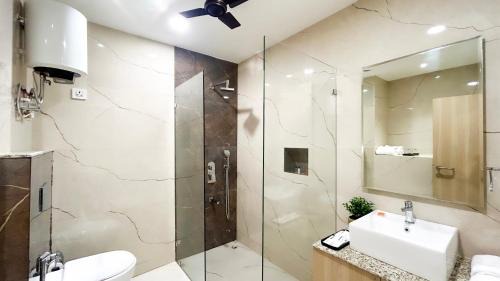 Khattalwada Hotel | Iris Suites Kalkaji