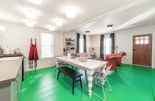 Three Oaks House | Irish Spring in Three Oaks