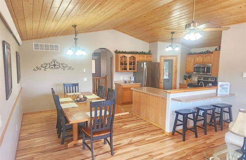 Hill City House | Iron Horse Lookout | 3 Bed, 2 Bath