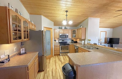 Hill City House | Iron Horse Lookout | 3 Bed, 2 Bath