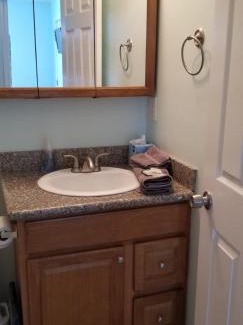 Crystal Beach House | Irresistible local Fenced yard, pet &kid friendly