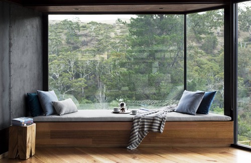 Hepburn Cottage | Is this Australia's best villa? Its hard to argue with that!