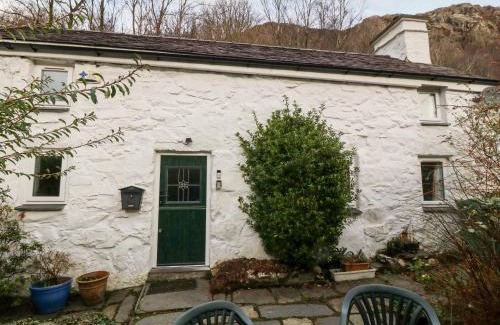 Beddgelert House | Is Y Graig
