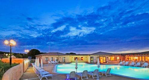 Aglientu Apartment | ISA-Residence with swimming-pool in Vignola Mare, apartments with air conditioning and private outdoor area