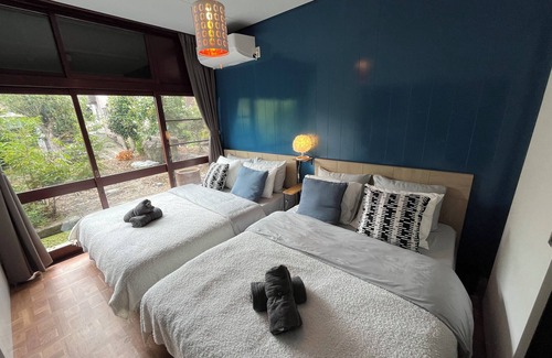 Ise Villa | Ise Blue Villa main building and detached house|A space filled with playfulness and attention to detail, adjacent to the forest, with outdoor chill space, accommodates 15 people