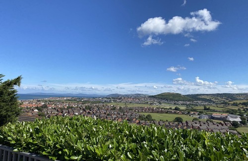 Penrhyn Bay Cottage | Isfyn, Boutique style cottage with stunning views in Llandudno.