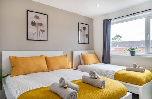 Newcastle-upon-Tyne House | `isimi Luxurious House Newcastle