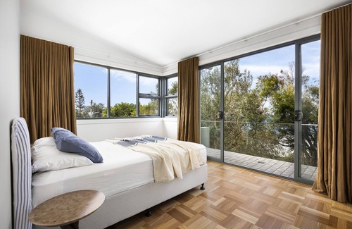 Coogee House | ISLA South Coogee Carefully Curated Breathtaking Ocean Panorama