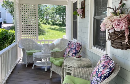 Block Island House | Island Jewel, pristine historic cottage, close to Old Harbor, 3 bed/1.5 bath
